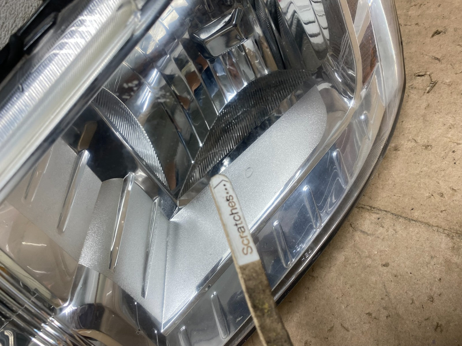 2009 to 2017 Dodge Journey Headlight Left Driver Lh Side Halogen AG5611 DW3