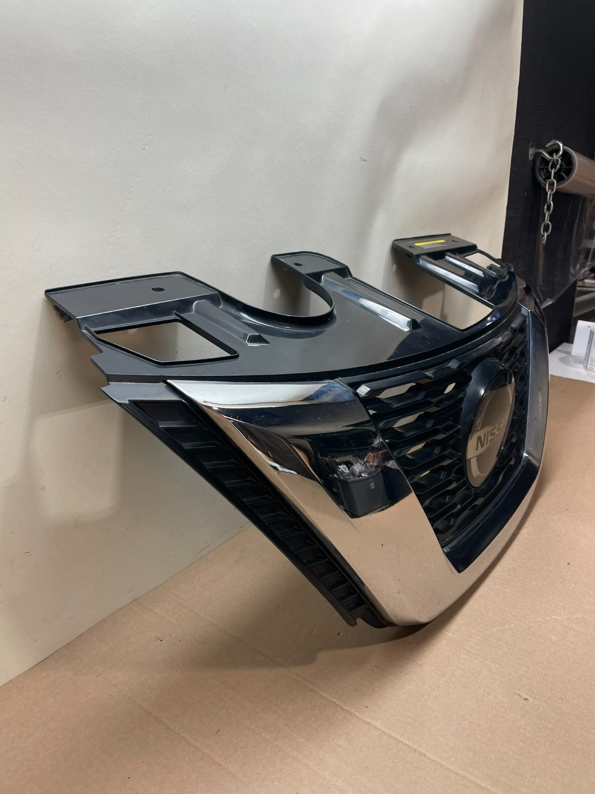 2017 2018 2019 Nissan Rogue Front Upper Chrome Grill Grille AI8607 DG2