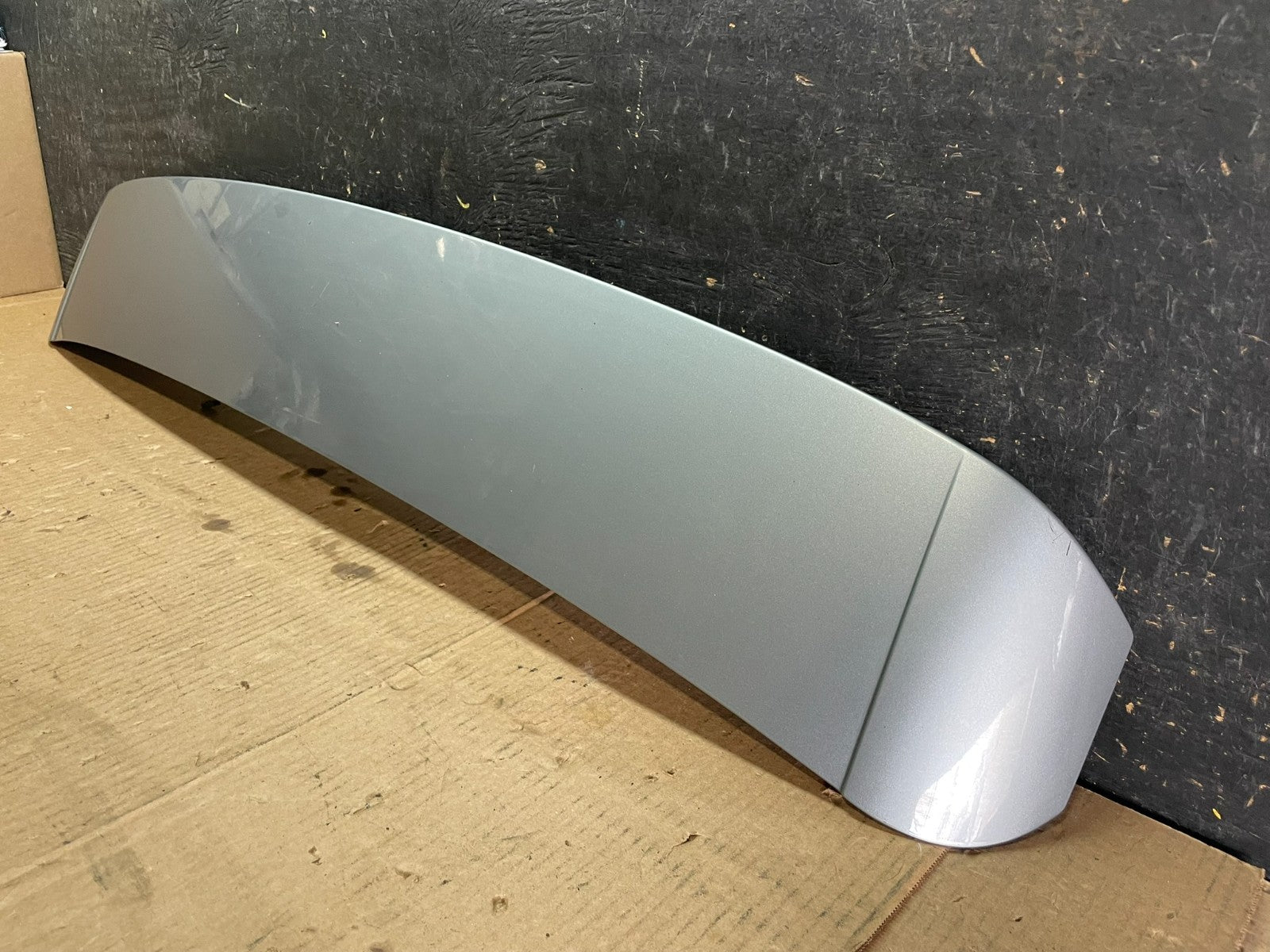 2009 to 2017 Audi Q5 Rear Tailgate Spoiler W/ 3RD Third Brake Light OEM y9610 DG2