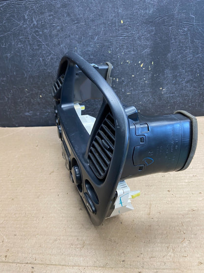 2005 to 2007 Toyota Sequoia AC Temp Heater Climate Control Bezel AH5270 DG3