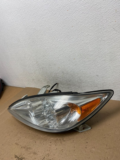 2002 2003 2004 Toyota Camry Left Driver Lh Side Halogen Headlight AD7751 DW2
