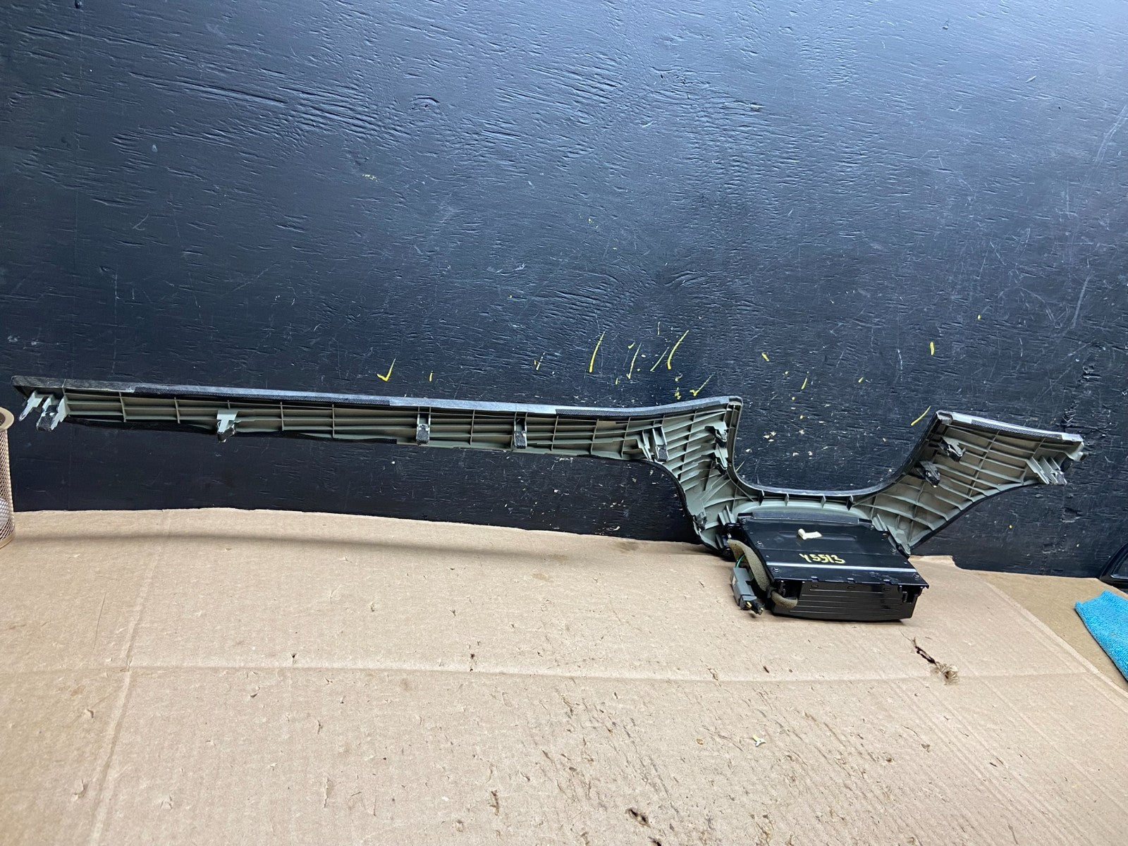 2007 to 2012 Hyundai Santa Fe Center Dashboard Wood Panel Molding OEM Y5513 DG4
