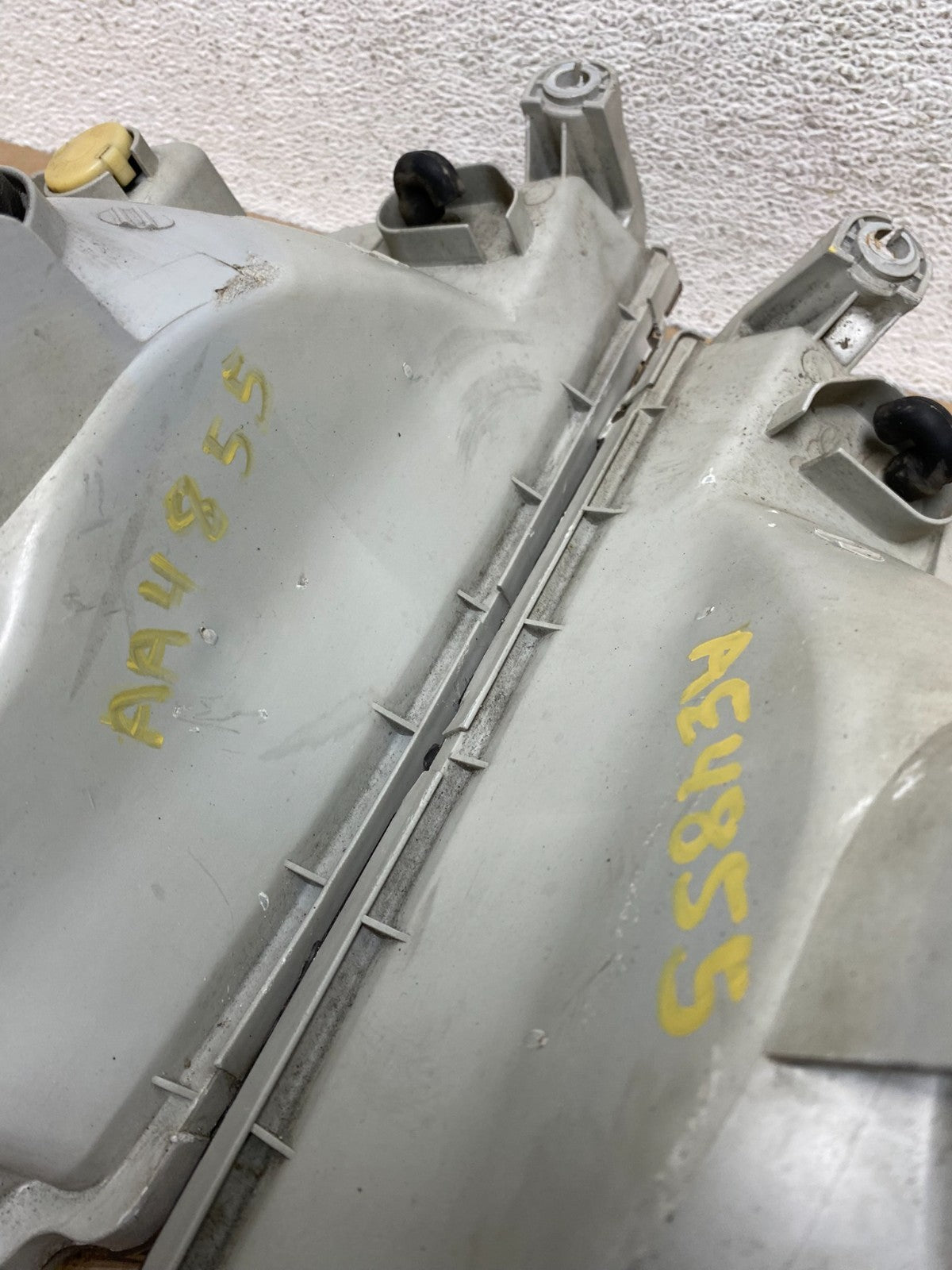 1998 to 2002 Kia Sportage Left+Right Halogen Headlights AE4855 DW9
