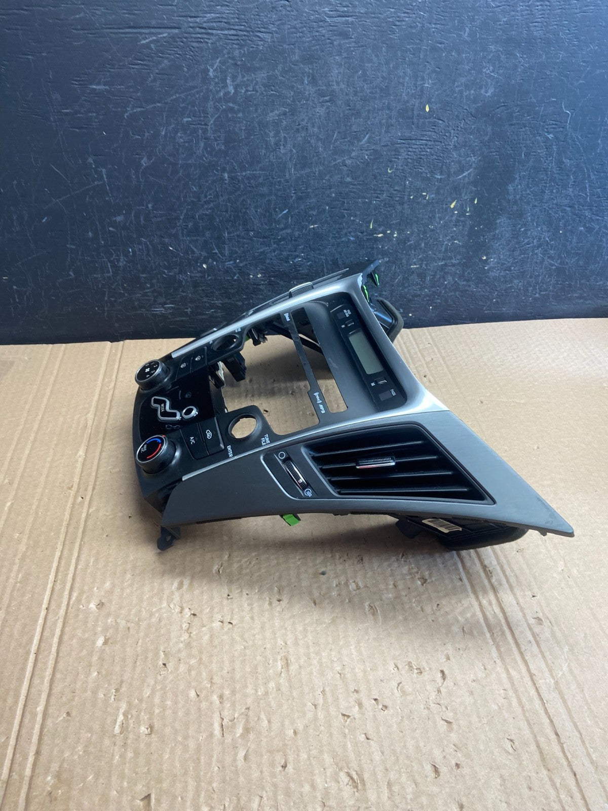 2011 - 2014 Hyundai Sonata Center Radio Climate Control Air Vent Bezel AF6247 DG2