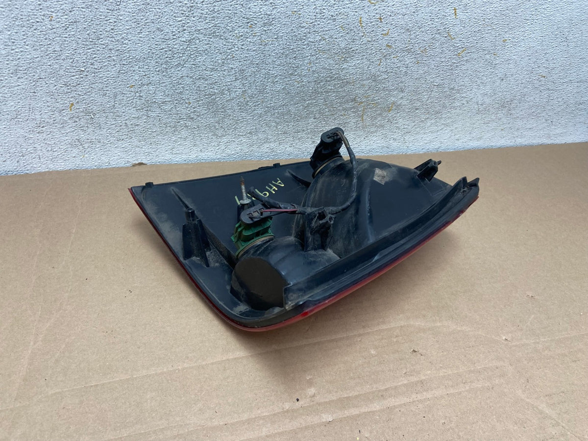 2002 to 2005 Ford Explorer Right Passenger Rh Side Tail light AH9319 LK6
