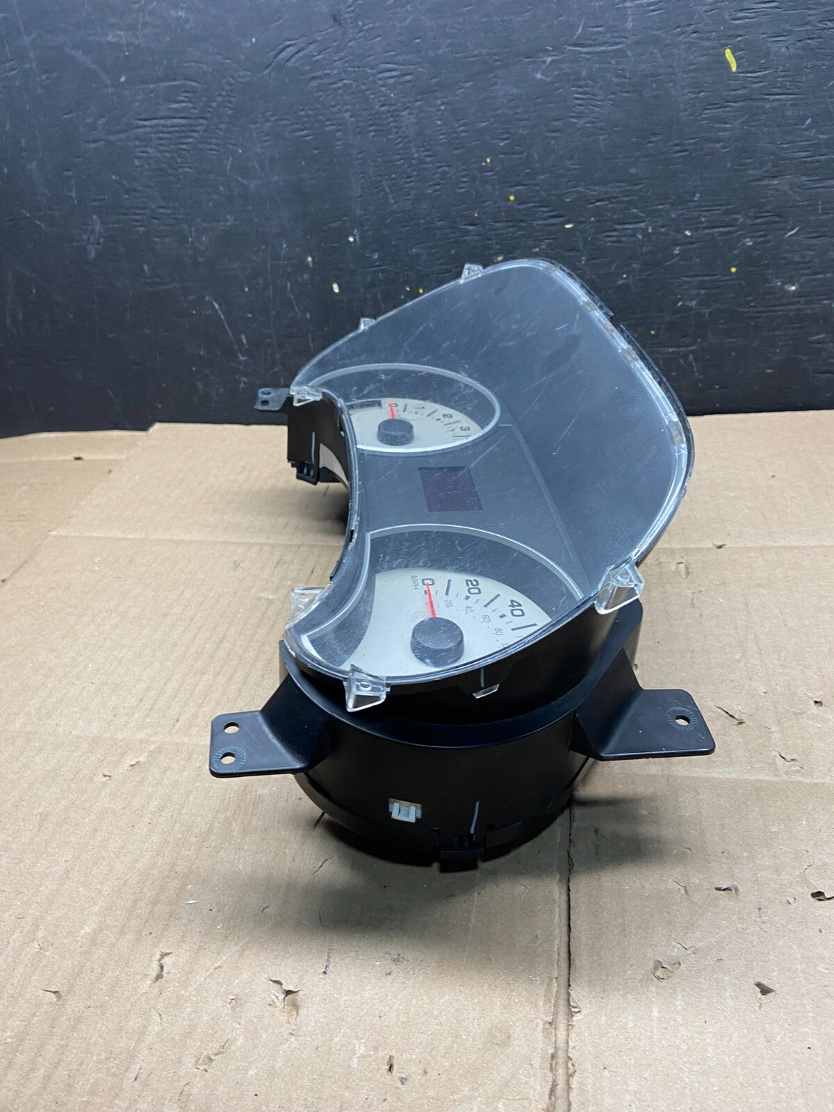 2006 to 2007 Ford Explorer Speedometer Cluster Gauge L5282 PS2