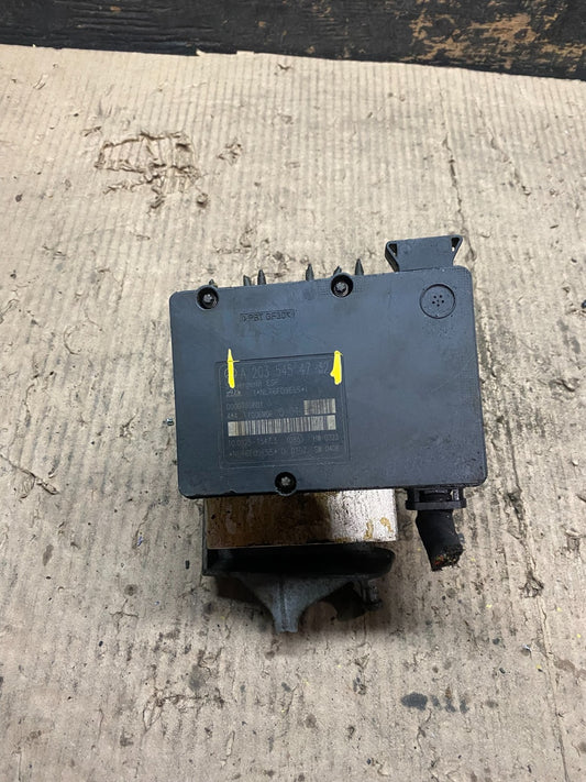 2006 - 2007 Mercedes C280  ABS Anti Lock Brake Pump Module a2035454732 V6858 DG0