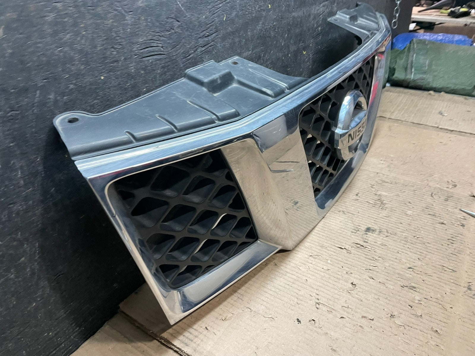 2005 2006 2007 Nissan Pathfinder Chrome Front Upper Grill Grille Oem W4651 DG3