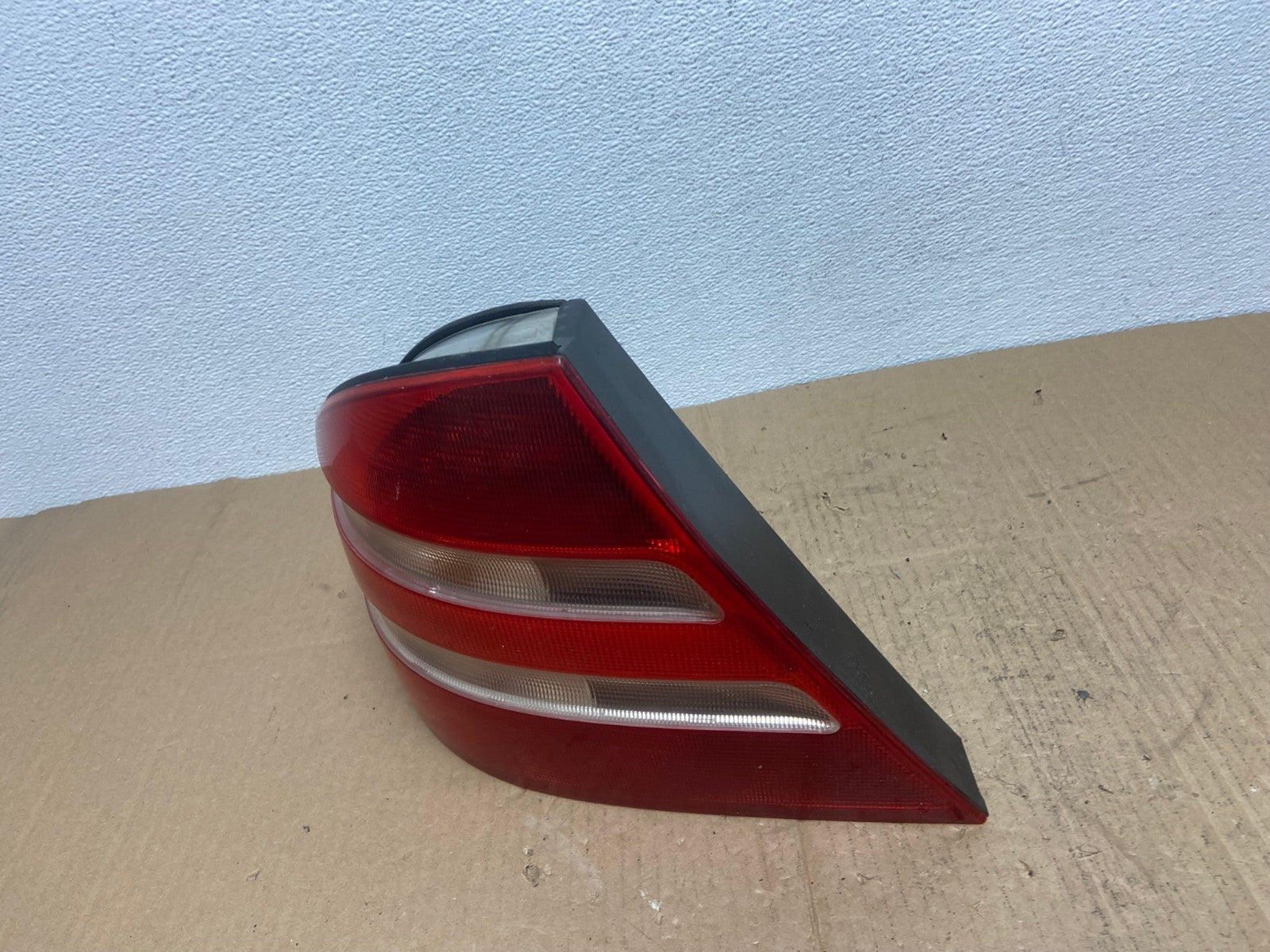 2000 to 2002 Mercedes-Benz S-Class Tail Light Left Driver Side AB8234 LK1
