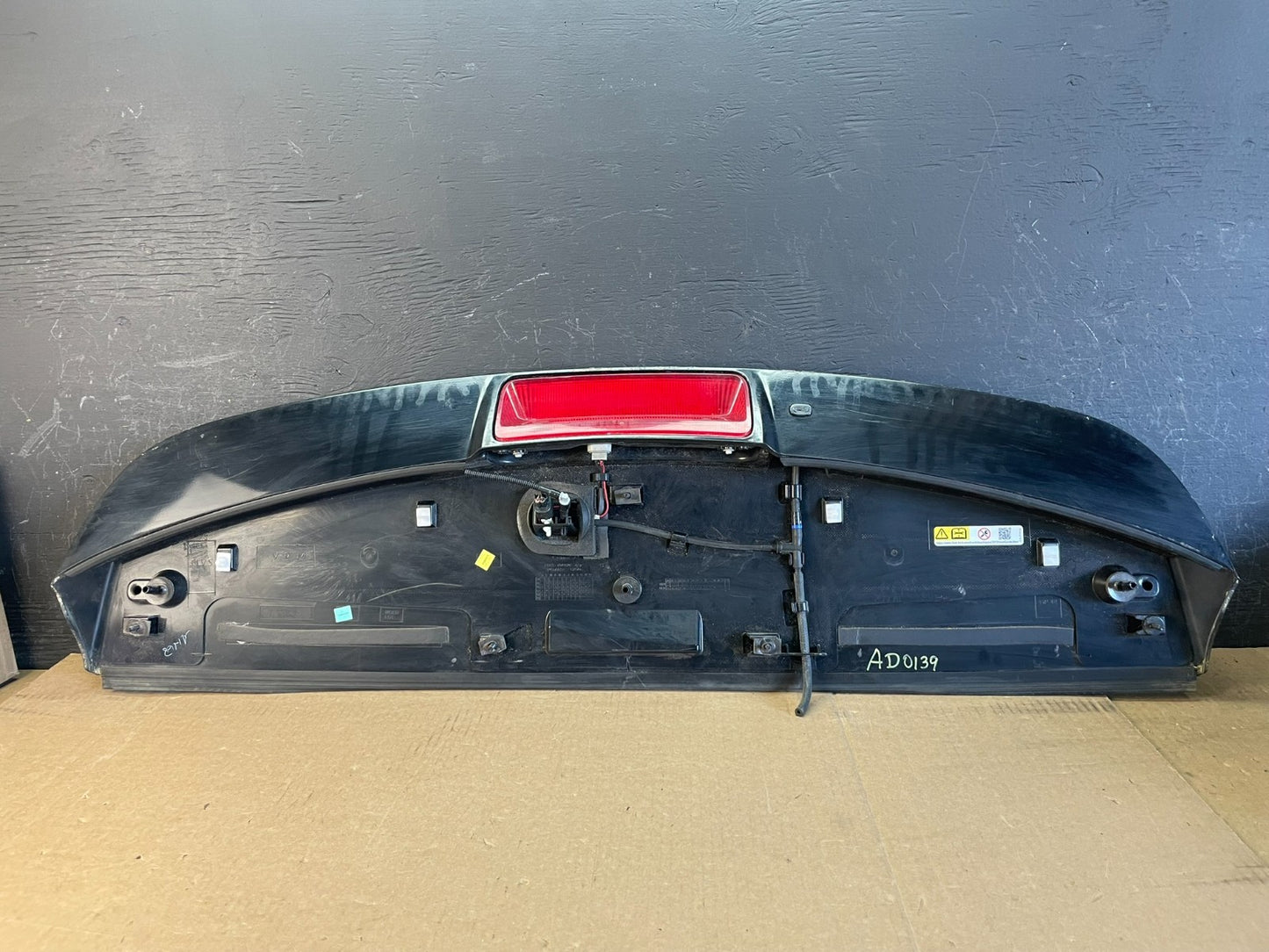 2016 to 2019 Ford Explorer Rear Upper Tailgate Liftgate Wing Spoiler AD0139 DG5