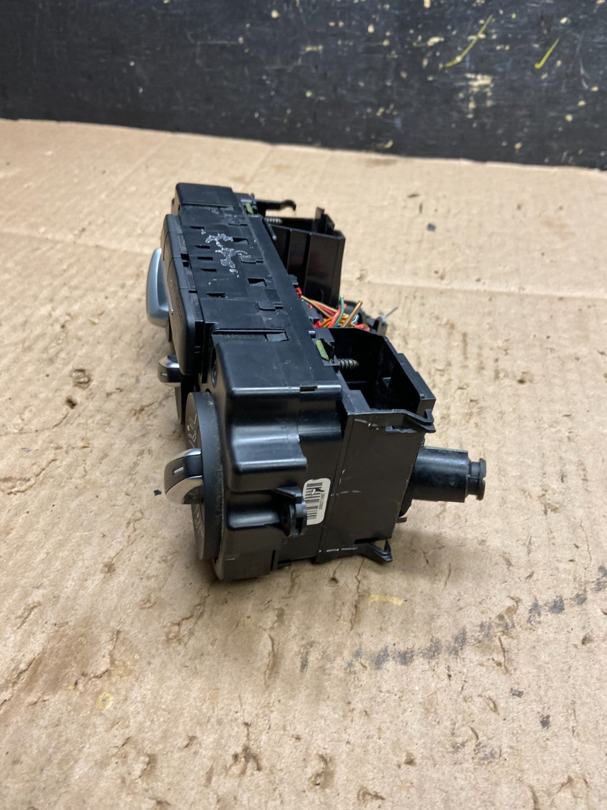 2011 - 2014 Volkswagen  Jetta Center Climate Control Panel AC Heater Z2033  DG2