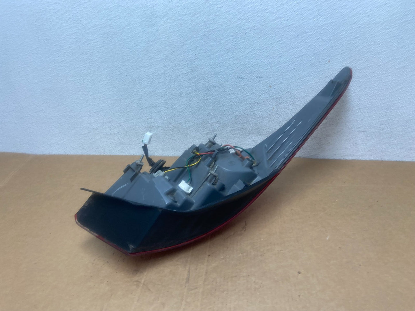 2011 2012 2013 Hyundai Elantra Sedan Right Passenger Tail Light AD6016 DW4