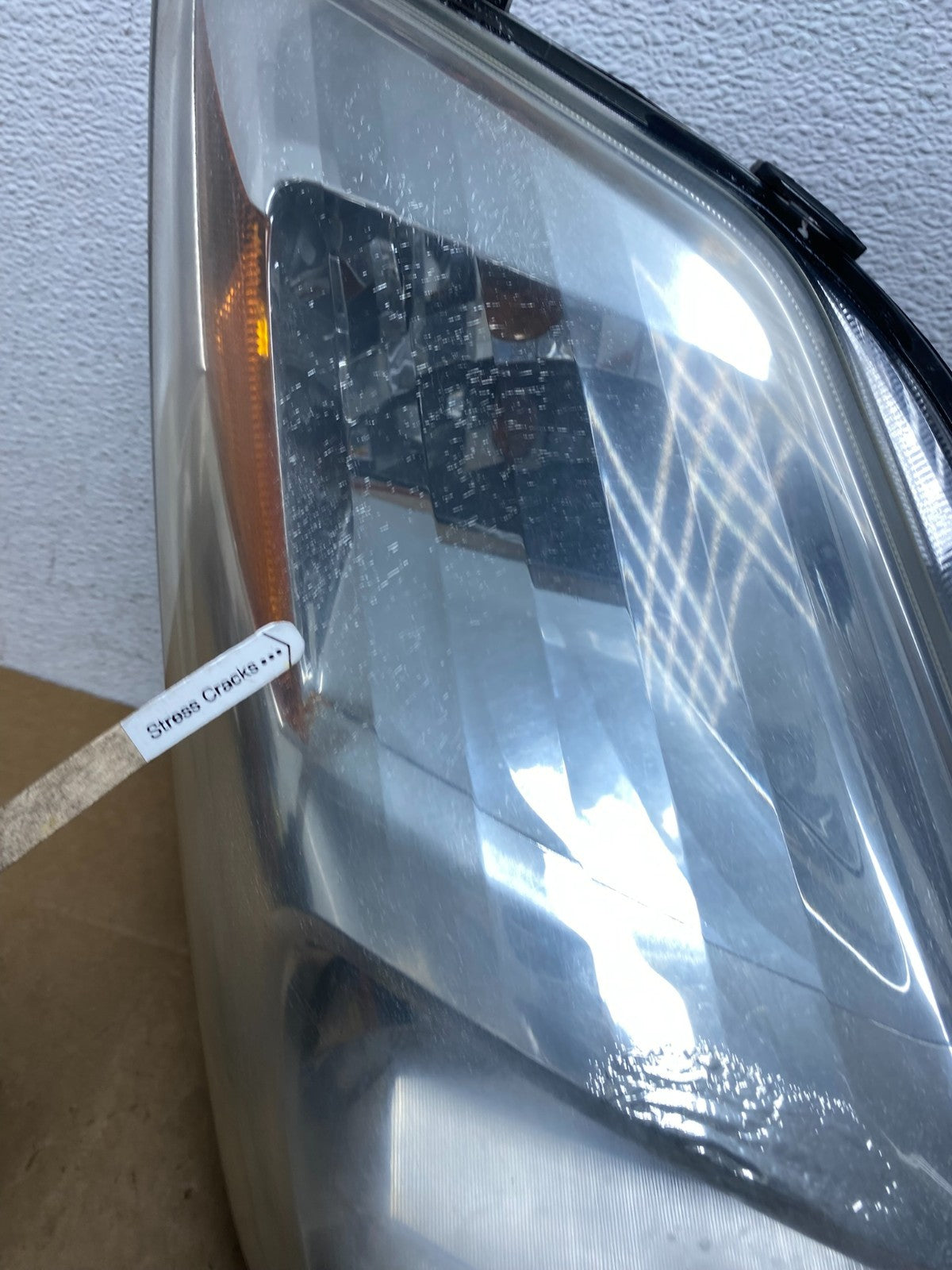 2004 - 2005 Toyota Prius Right Passenger RH Side Headlight Xenon Hid AD6128 DW4
