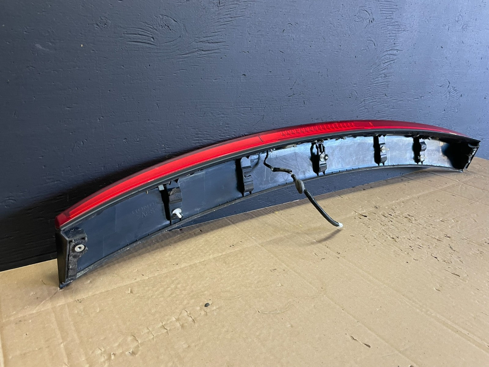 2012-2014 Honda Insight Rear Tailgate Spoiler 3rd Third Brake Light OEM AB3247DG6