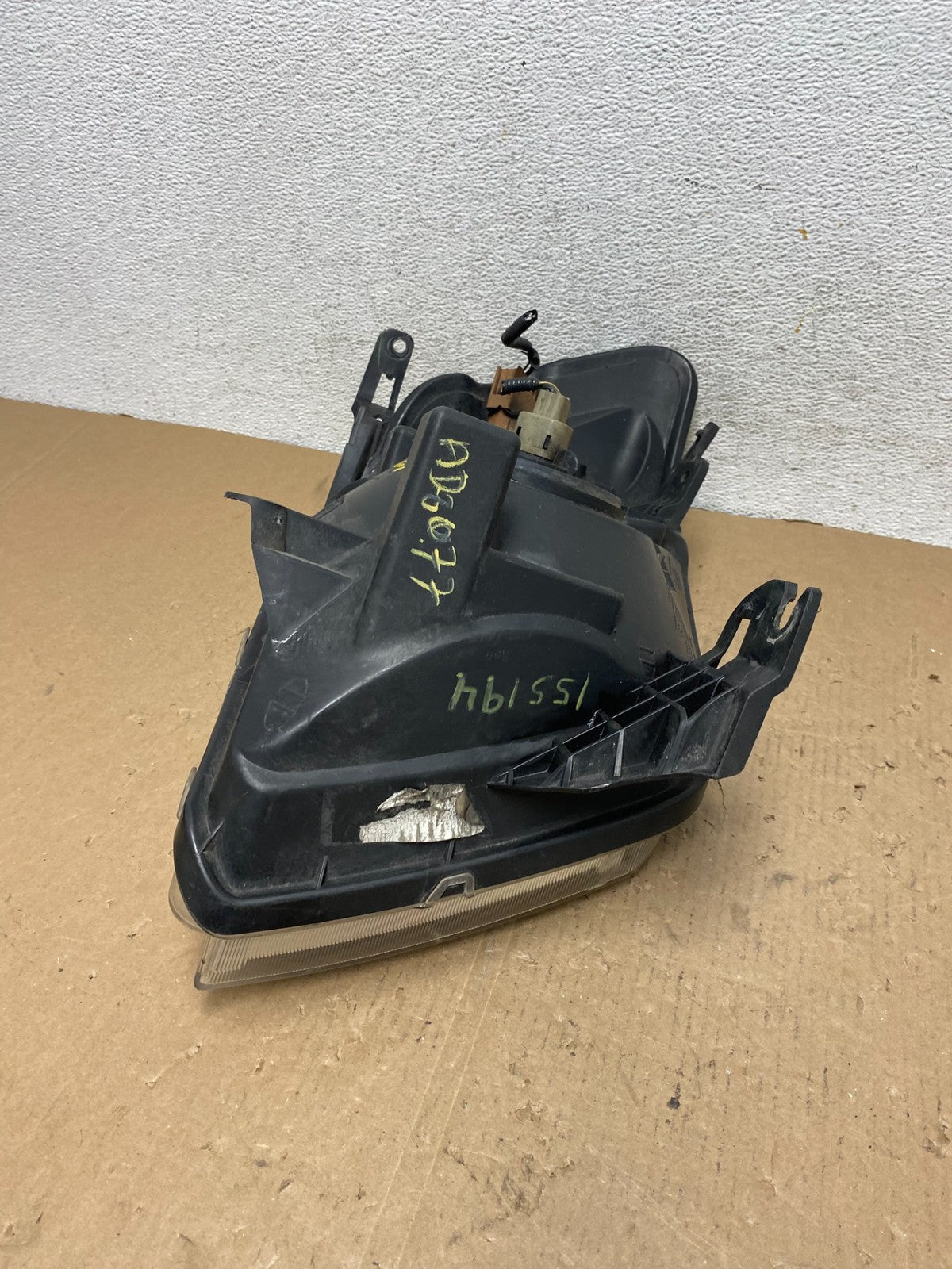 2008 to 2011 Mercury Mariner Left Driver LH Side Halogen Headlight AD8077 DW5