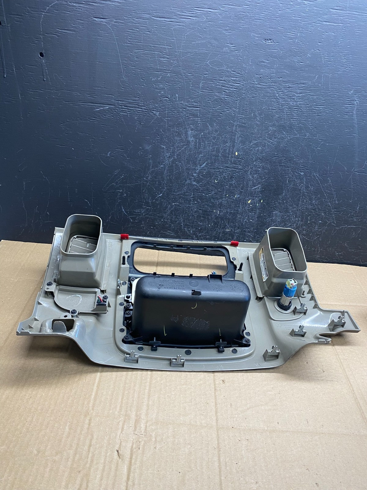 2002 to 2005 Dodge Ram Radio Climate Control Dash Air Vent Bezel Trim AC9321 DG4