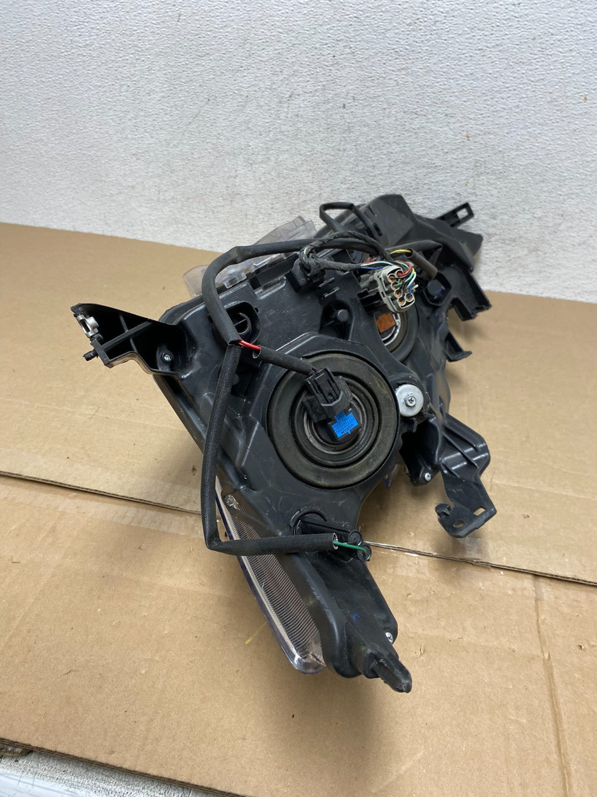 2016 2017 2018 Nissan Maxima Right Passenger Headlight Halogen DEPO AE4906 DW10