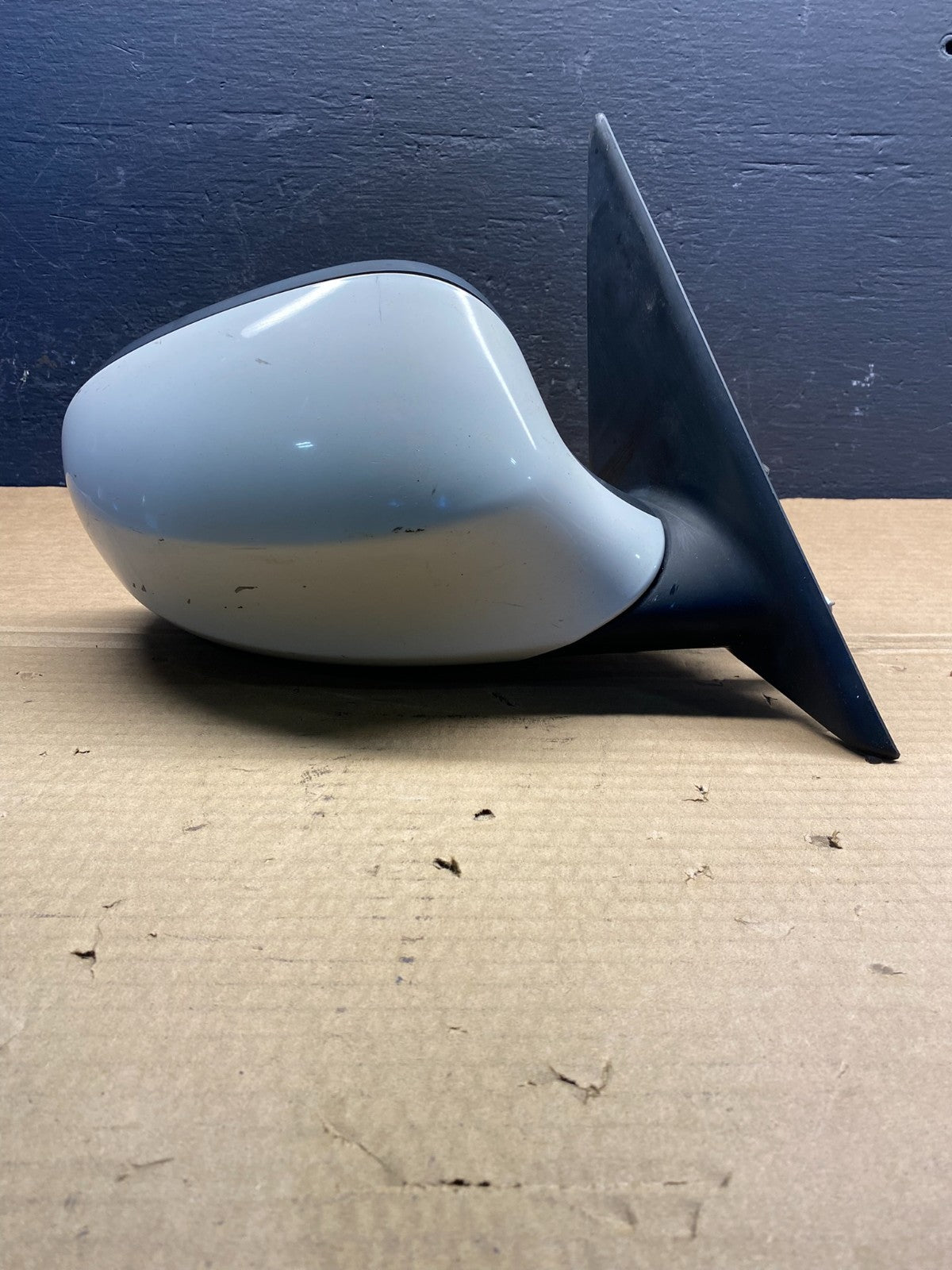 2009 to 2011 BMW 328i 335i Right Passenger Side View Door Mirror AC8784 DW0