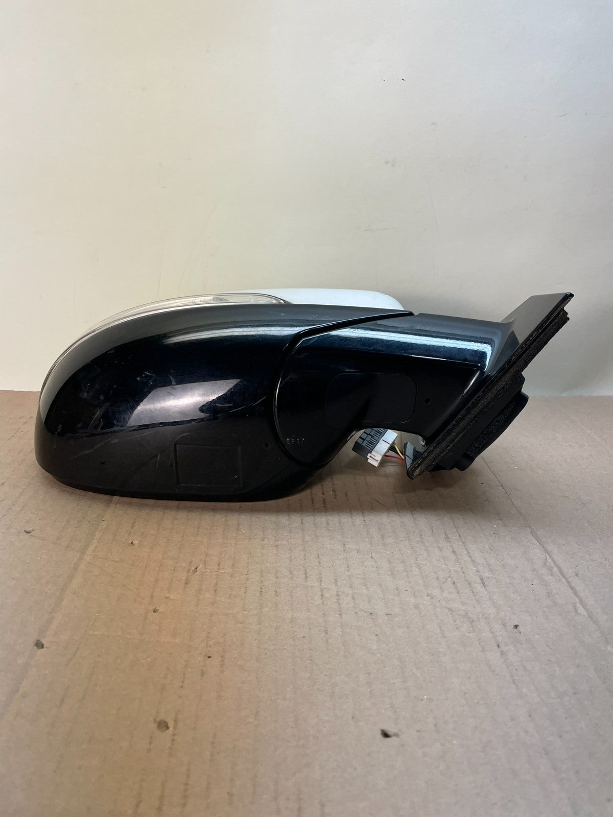2016 to 2020 Kia Sorento Right Passenger Door Mirror Turn Signal aj0710 DG3