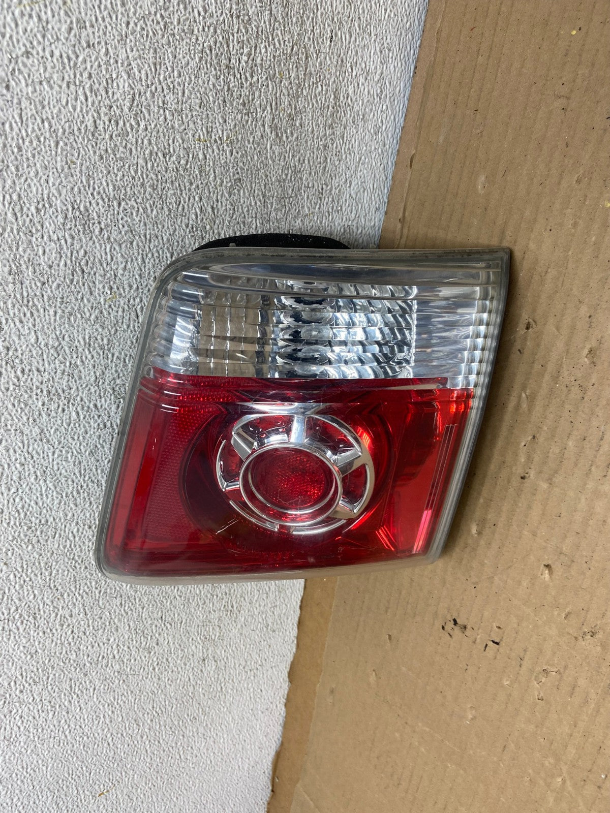 2007 to 2012 GMC Acadia Right Passenger Rh Hatch Tail Light Inner AH0618 LK2