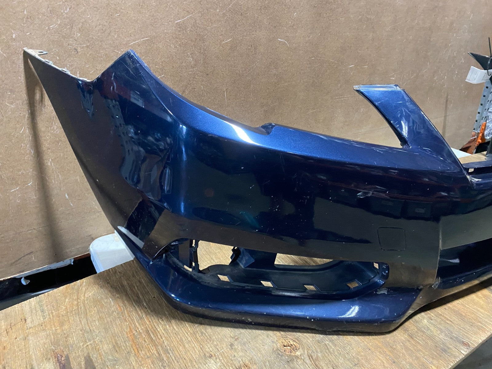2013 to 2014 Subaru Legacy Front Bumper Cover 57704AJ13A AE36261