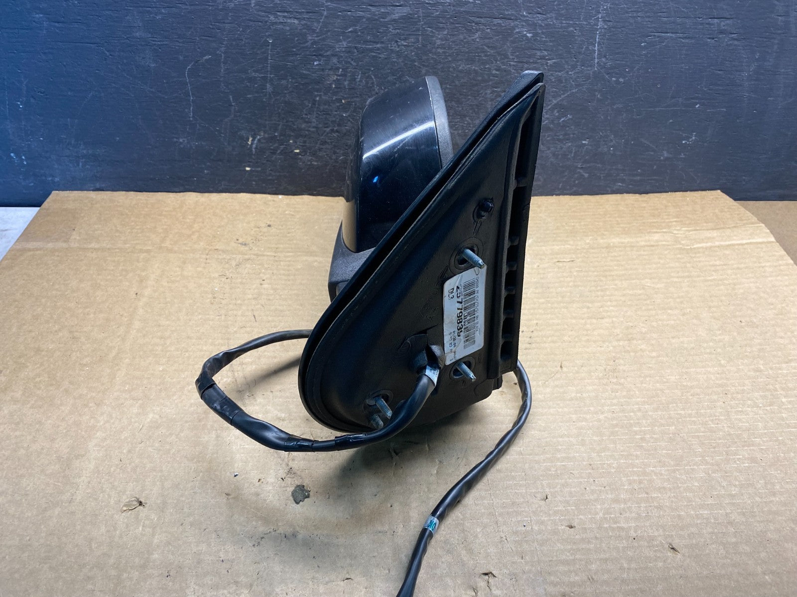 2007 to 2008 Gmc Yukon Right Passenger Turn Signal View Door Mirror AD9752 DW4