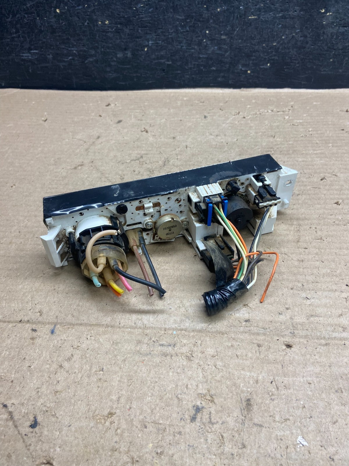 2001 - 2007 GMC Chevrolet Astro Express Climate Control A/C ah5331 DG3