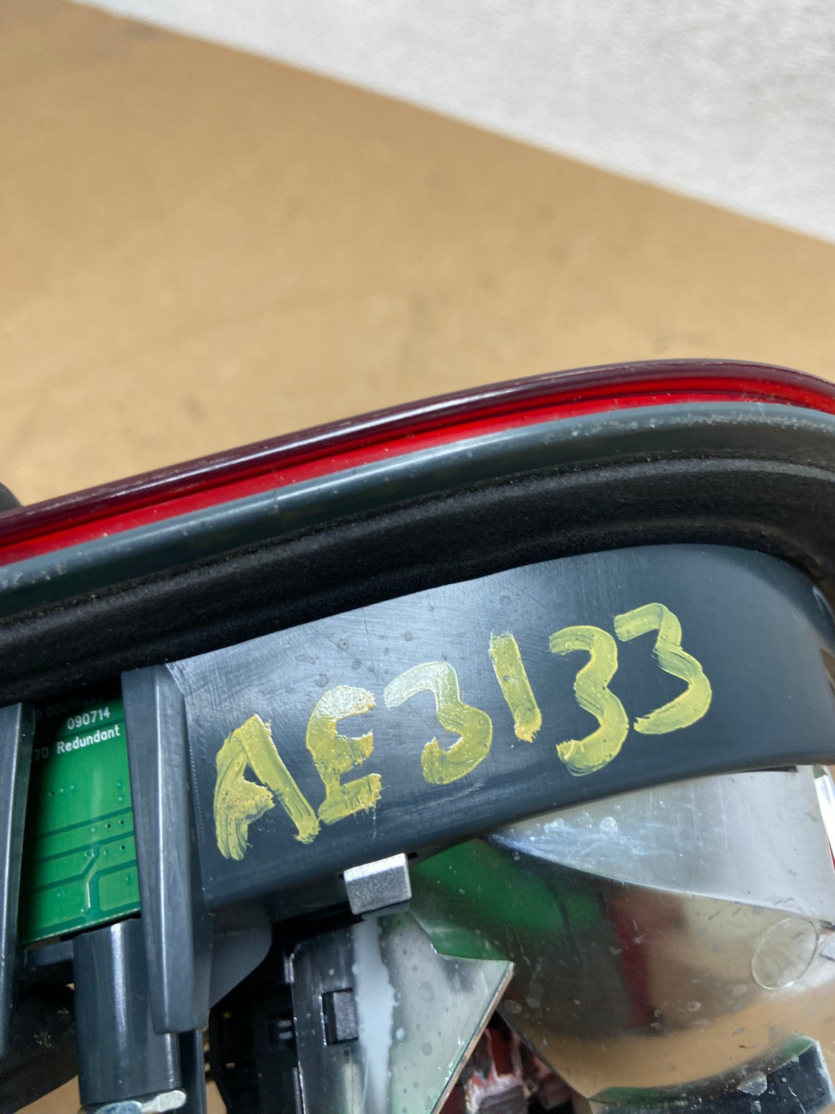 2011 2012 2013 Bmw X5 E70 Right Passenger RH Side Inner Tail Light AE3133 LK7