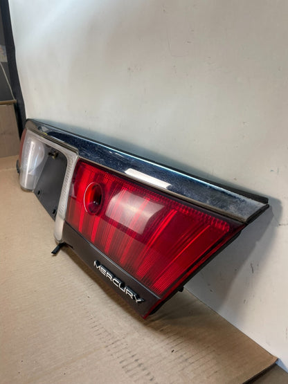 1998 to 2002 Mercury Grand Marquis Trunk Lid Center Tail Light AJ1065 DG1