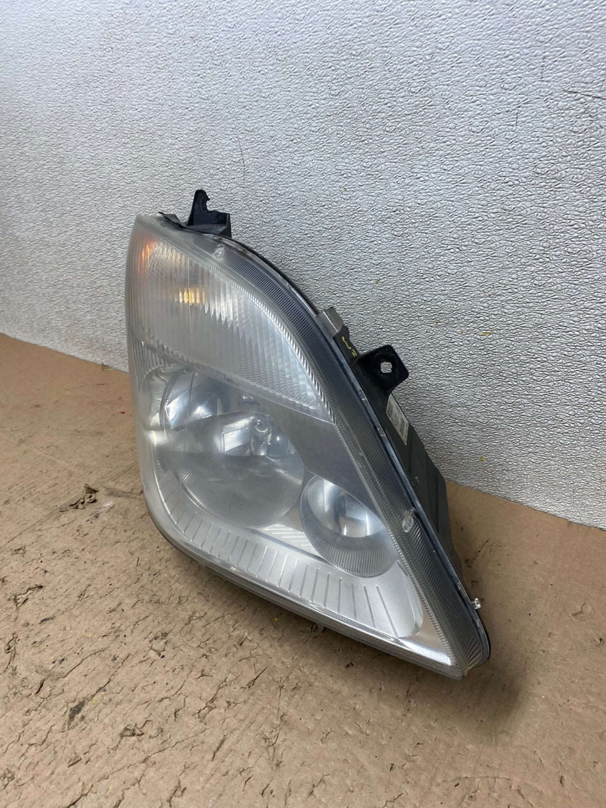 2007 to 2013 Mercedes Sprinter Headlight Right Passenger Halogen Oem W2760 DW1