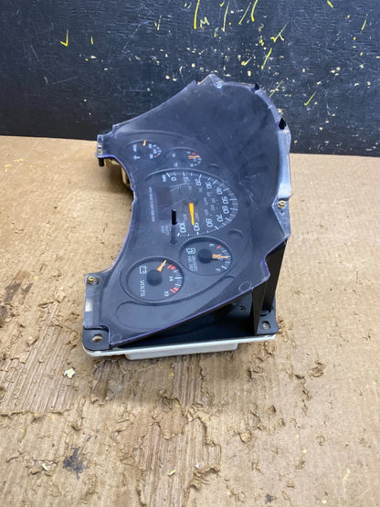 1996 1997 1998 Chevrolet Express Speedometer Cluster Gauge OEM Z9984 DG3
