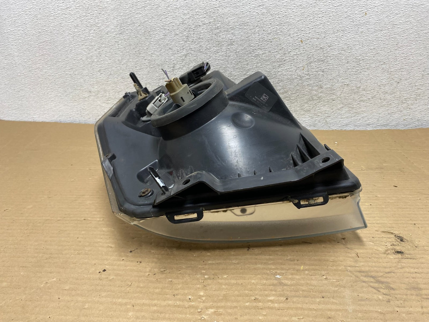 2008-2014 Ford Econoline E150 E250 E350 Left Driver LH Headlight AG8987 DW5