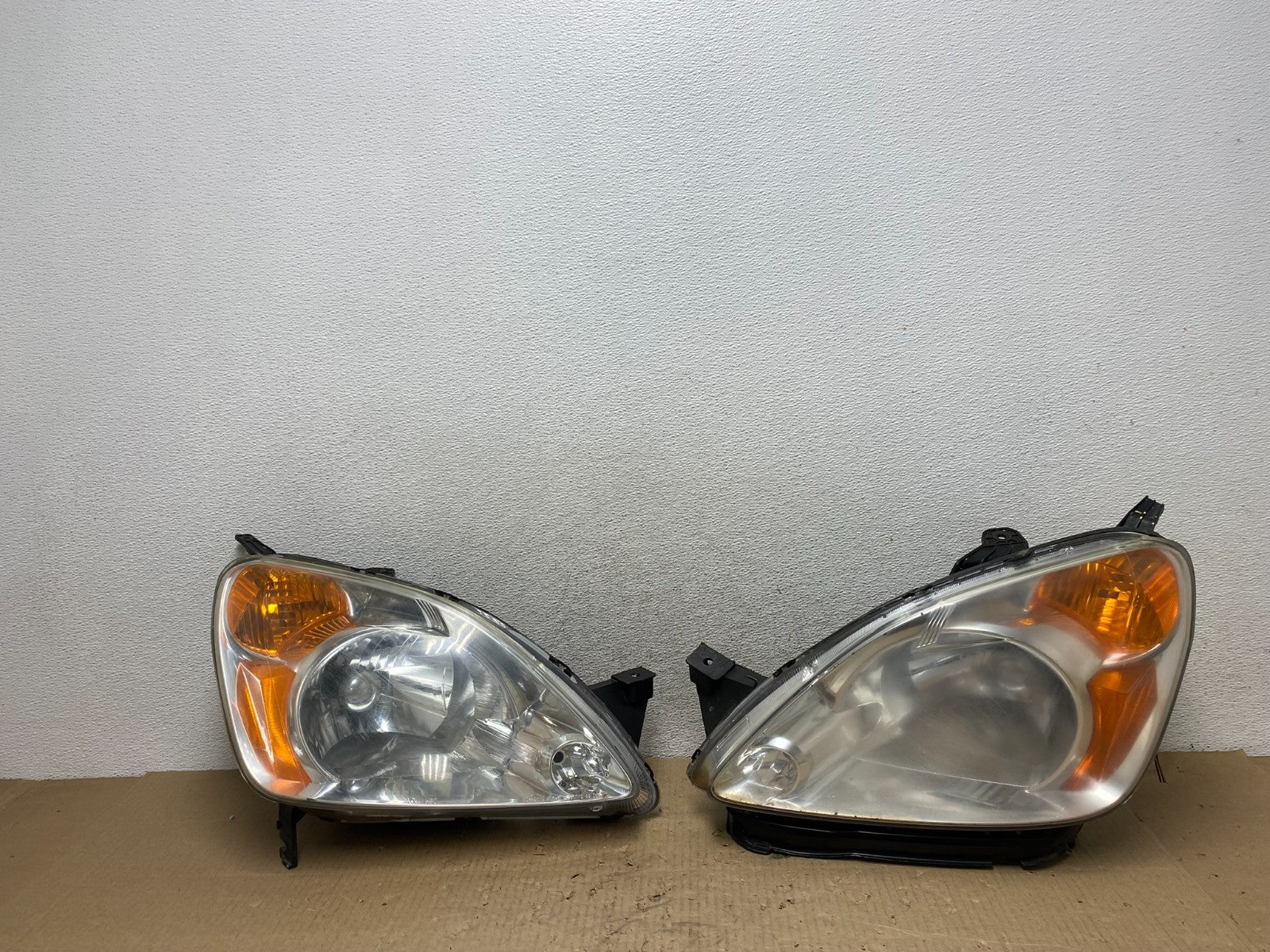 2002 to 2004 Honda Crv Cr-v Left+Right Halogen Headlights AG6535 DW0