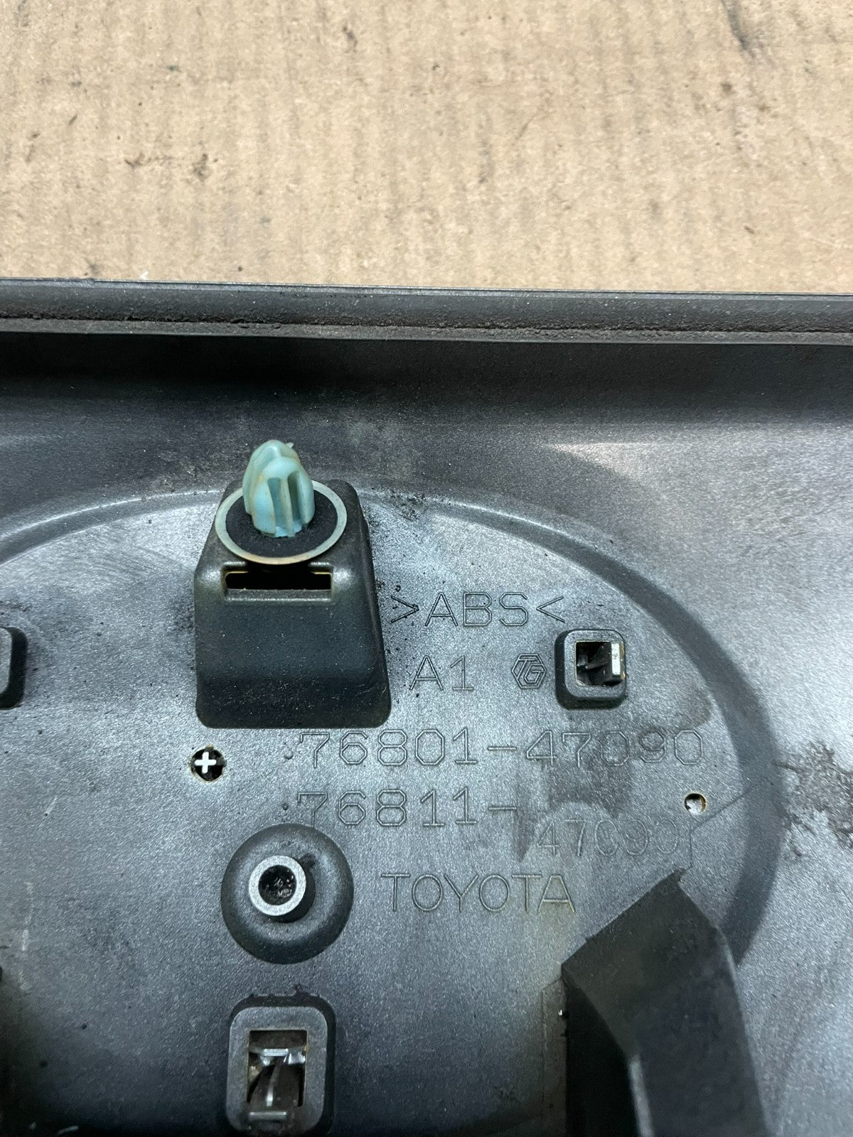 2012 2013 2014 Toyota Prius V Trunk Lid Liftgate Garnish Trim Panel T0488 DG9