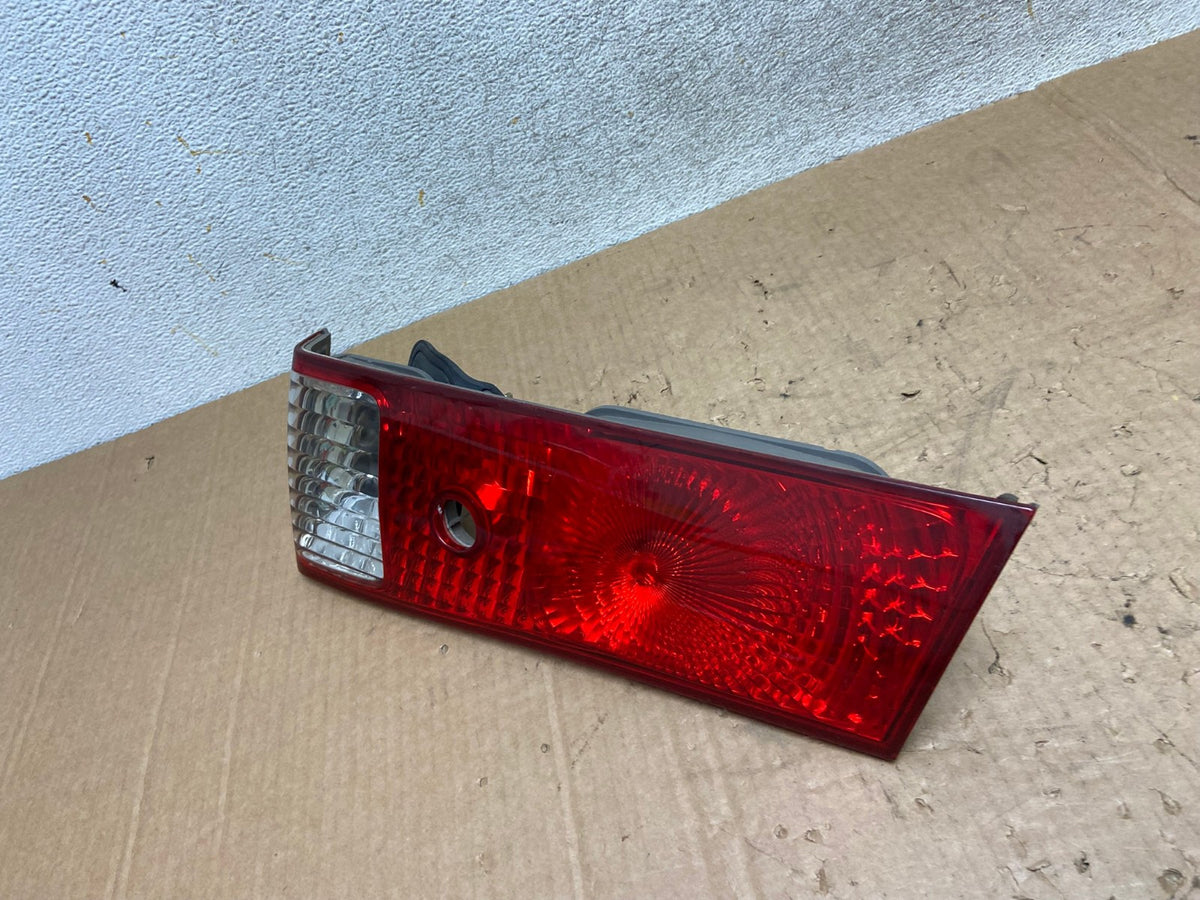2000-2001 Toyota Camry Tail Light Right Passenger Rh Side Inner AI5576 LK1