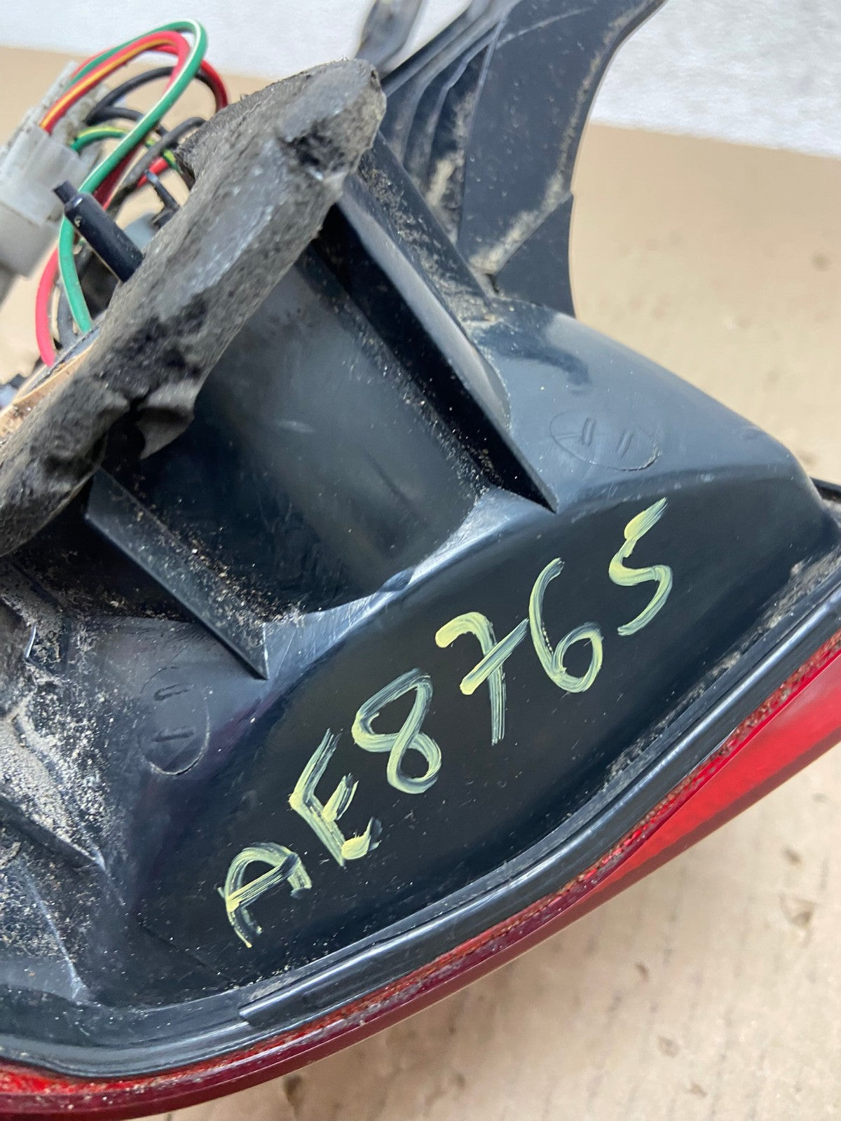 1999 to 2003 Suzuki XL-7 Vitara Passenger Right Rh Side Tail Light AE8765 LK7
