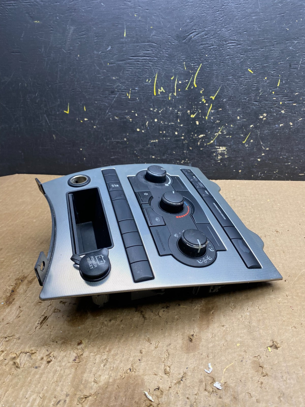 2005 2006 2007 Jeep Commander Grand Cherokee A/C Climate Control Bezel Z7116 DG3