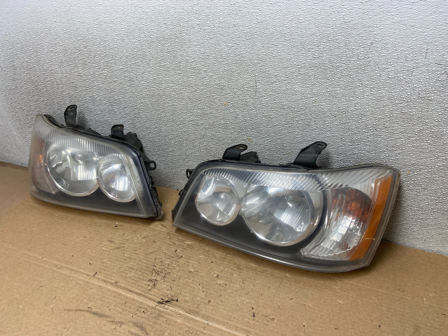 2001 2002 2003 Toyota Highlander Headlights Left+Right Side Oem AB4617 DW1