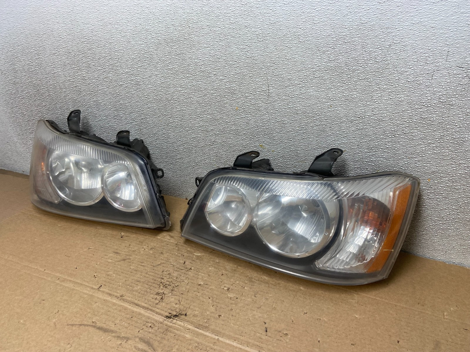 2001 2002 2003 Toyota Highlander Headlights Left+Right Side Oem AB4617 DW1