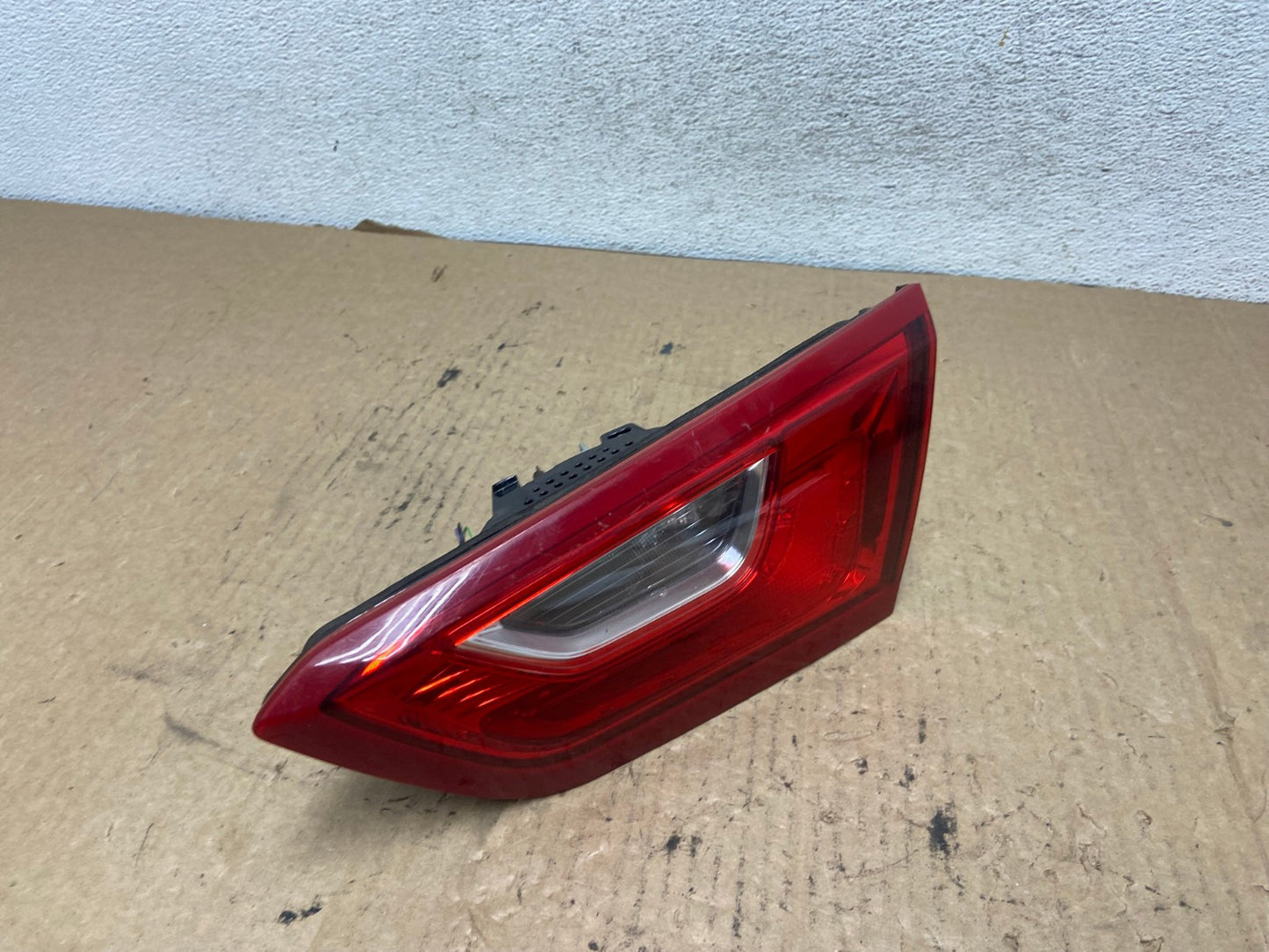 2016 - 2019 Chevrolet Malibu Right Passenger RH Inner Tail Light AG2324 LK2