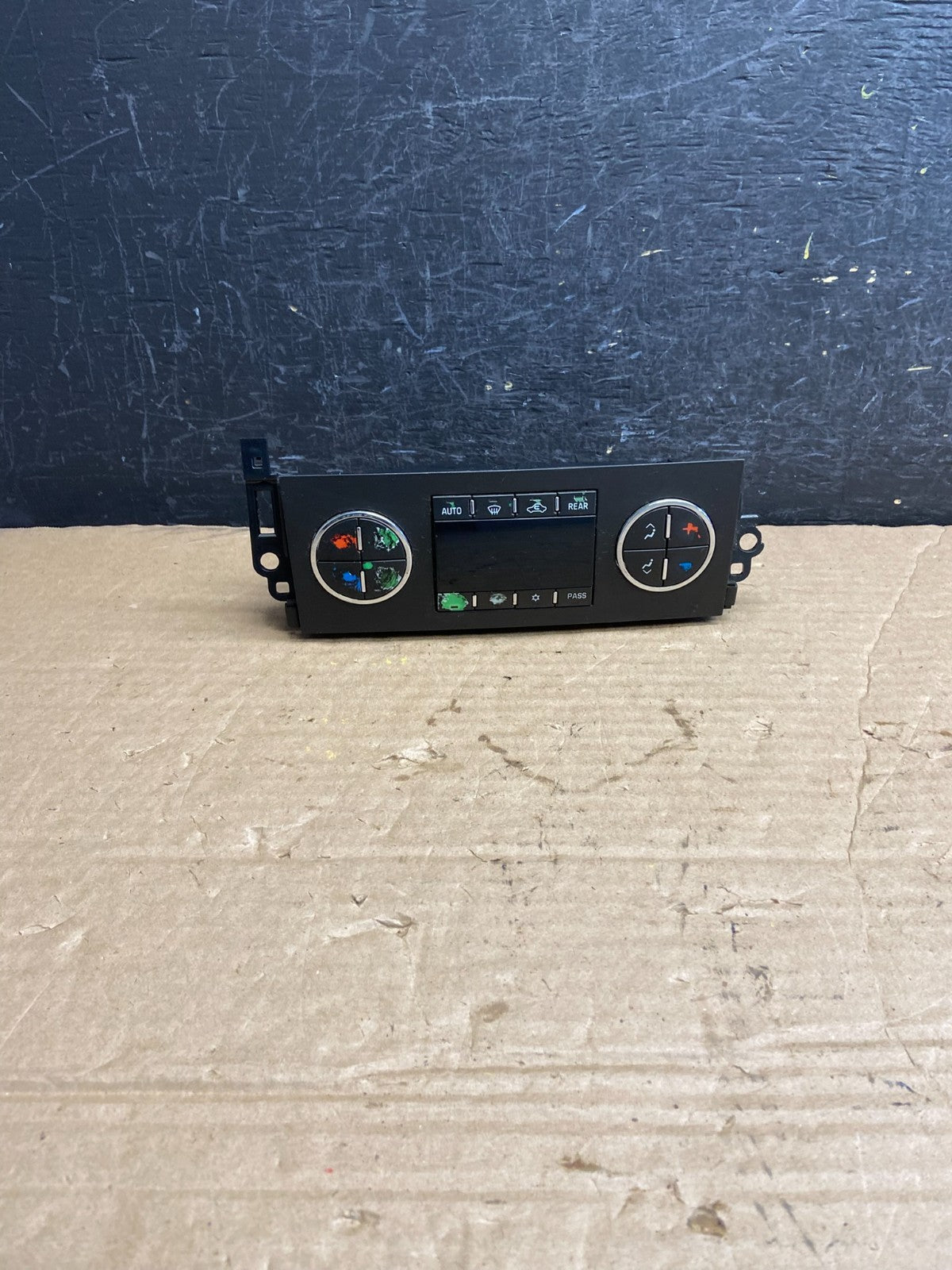 2007-2011 GMC Yukon Tahoe Automatic Climate Temperature Temp Control AF2075 DW0