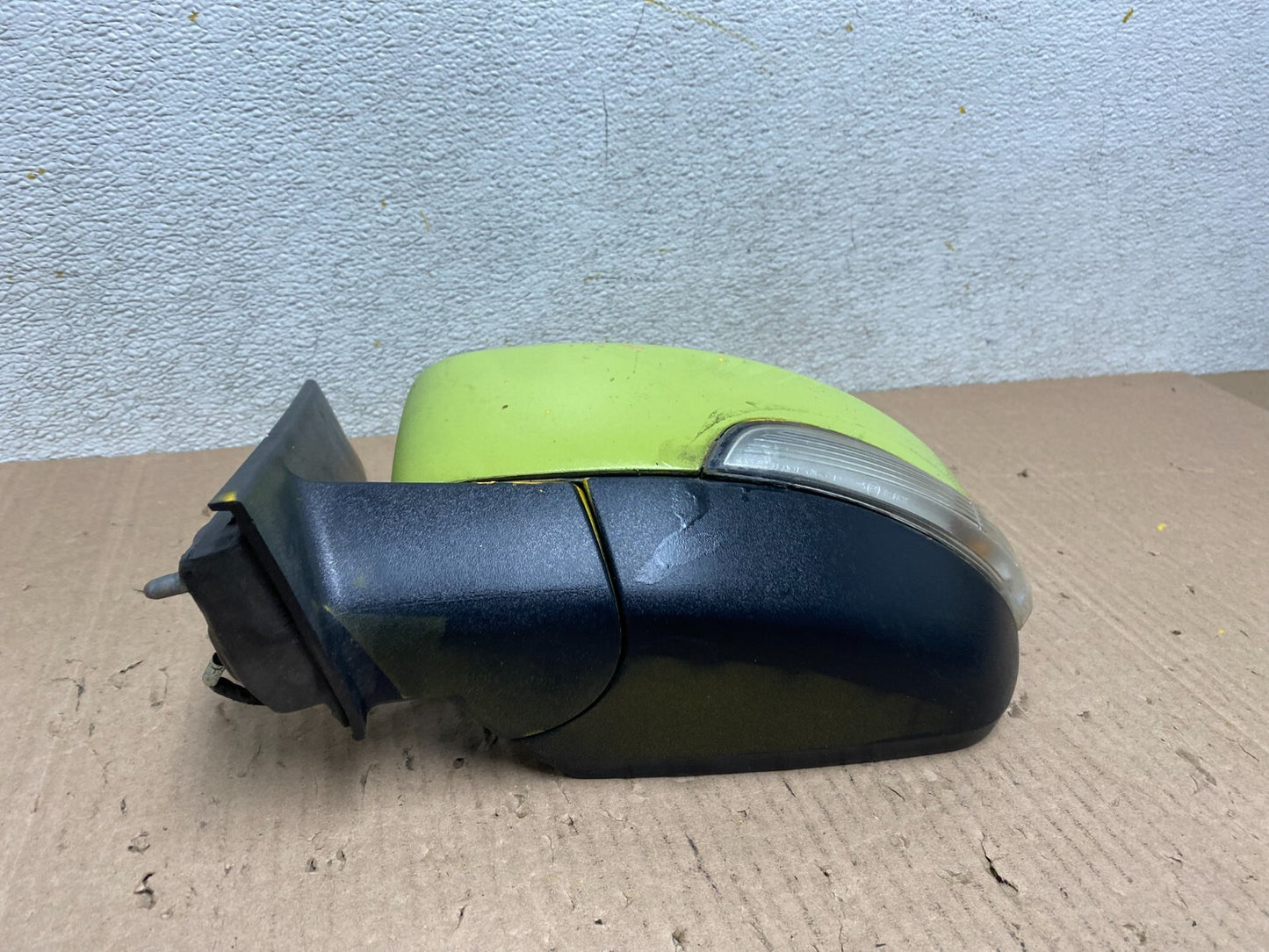 2013 to 2016 Ford C-Max Left Driver Side View Door Turn Signal Mirror J8100 DG3