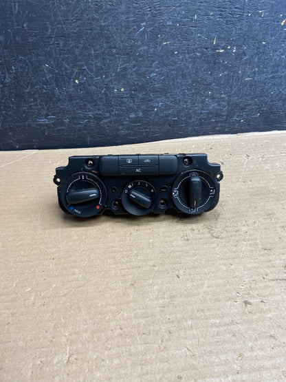2011 - 2014 Volkswagen Jetta Center Climate Control Panel AC Heater AH3646 DG0