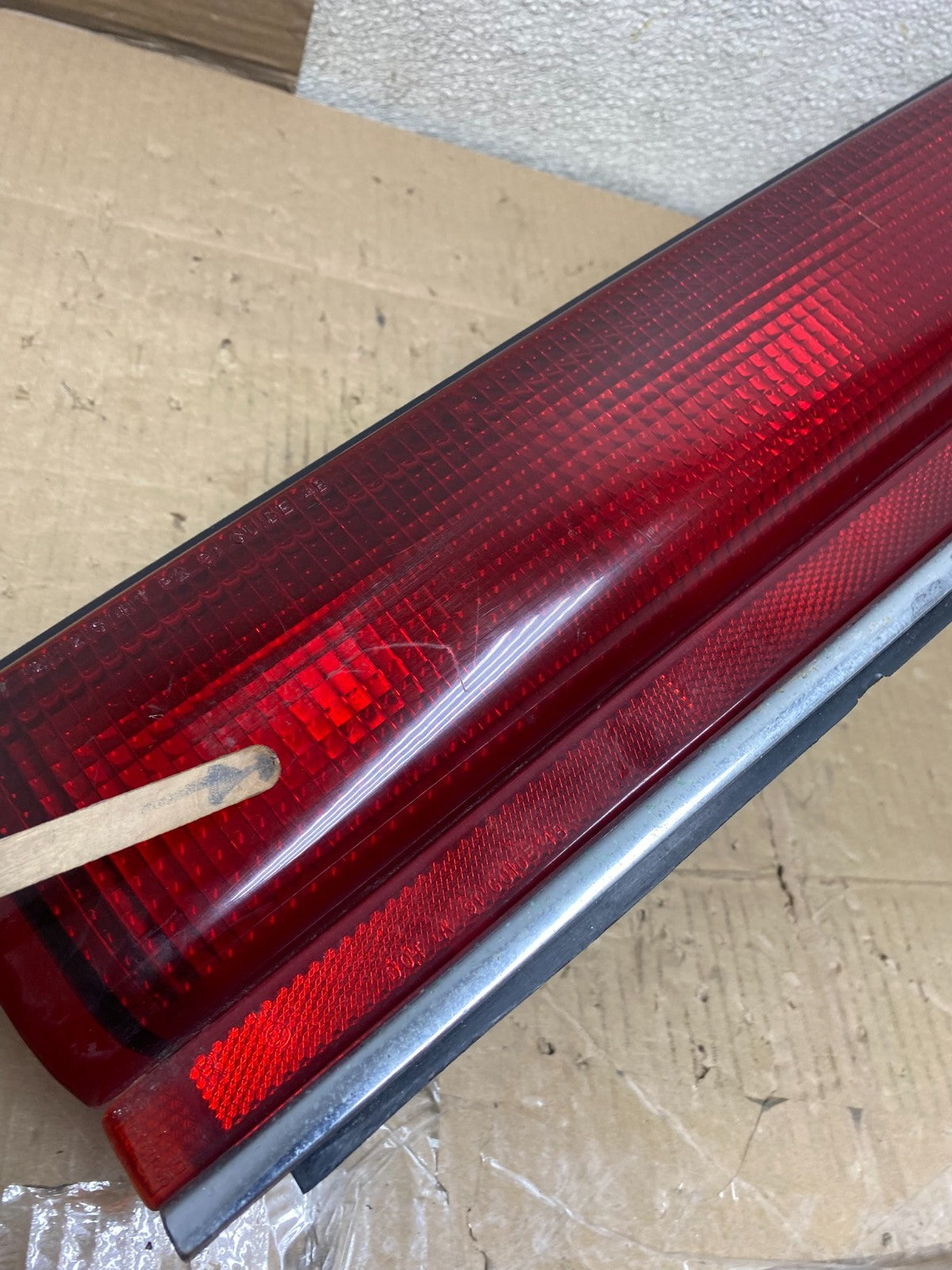 1991 to 1996 Buick Roadmaster Right Passenger RH Tail Light U2957 DG3