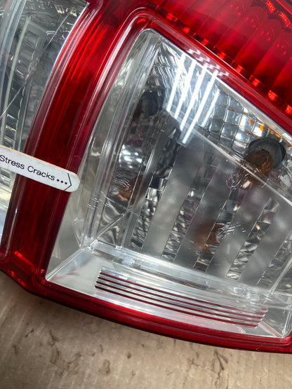 2007 - 2011 Honda Cr-v Crv Left Driver Lh Side Tail Light AE9801 LK4