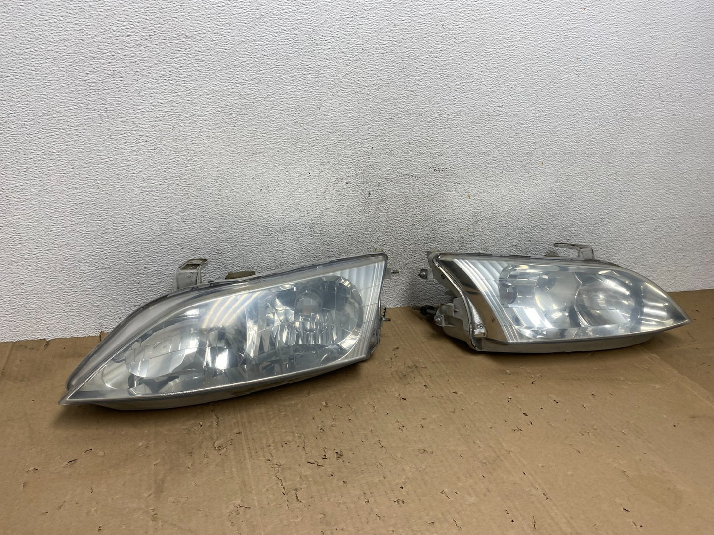 1997-2001 Lexus Es300 Left+Right Headlights Halogen AE9223 DW2