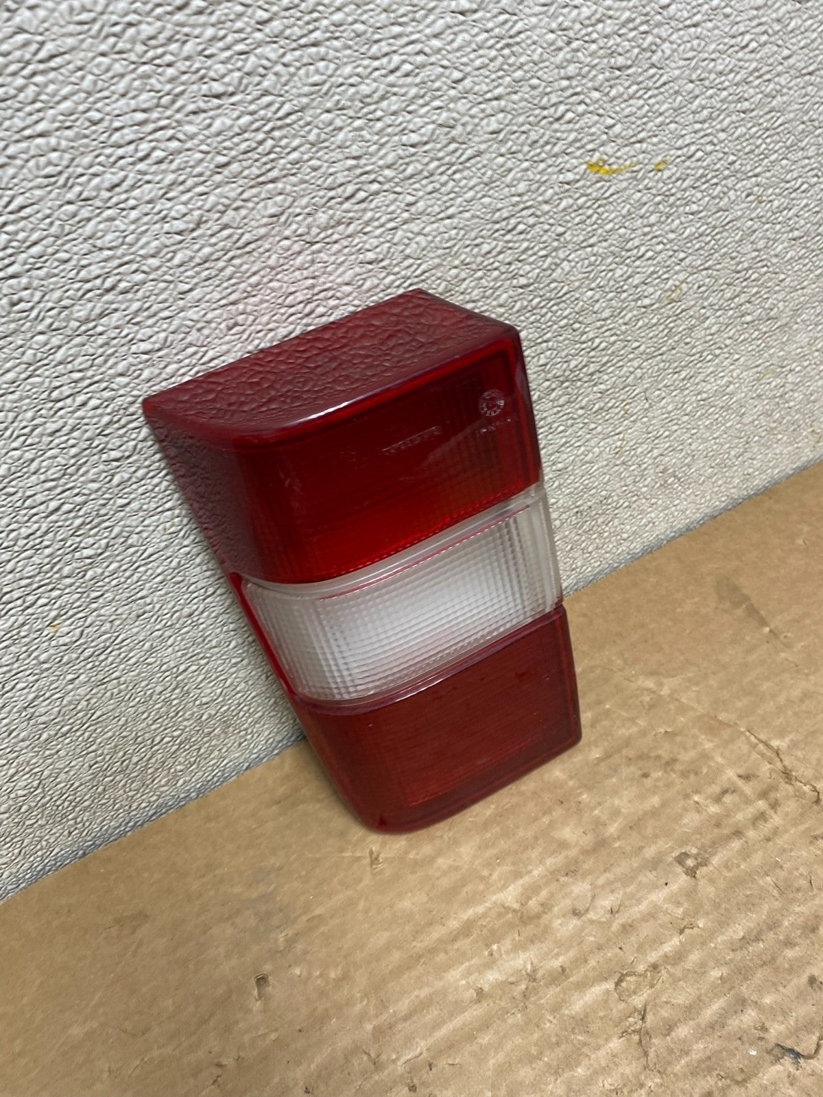 1993 to 1994 Volvo 850 SEDAN Left Driver Side Tail Light Inner Z3015 PS2