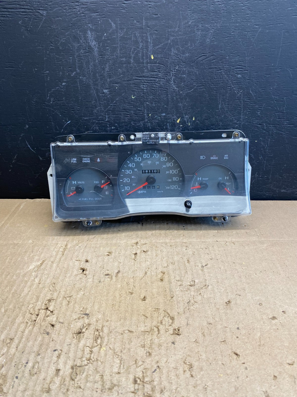 2001 to 2005 Mercury Grand Marquis Speedometer Cluster Gauge Oem AC4652 DG0