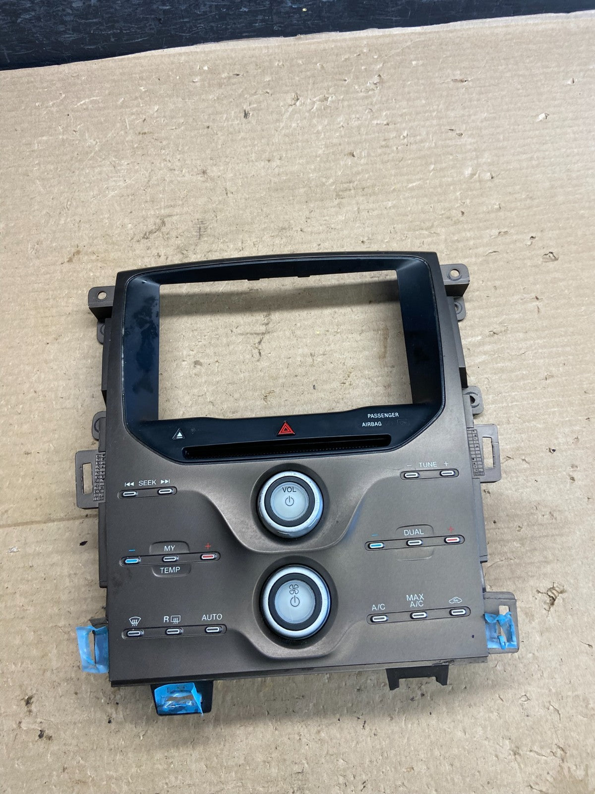 2011-2014 Ford Edge Heater Climate Control Radio CD Control Dash Bezel AH3834 DG0