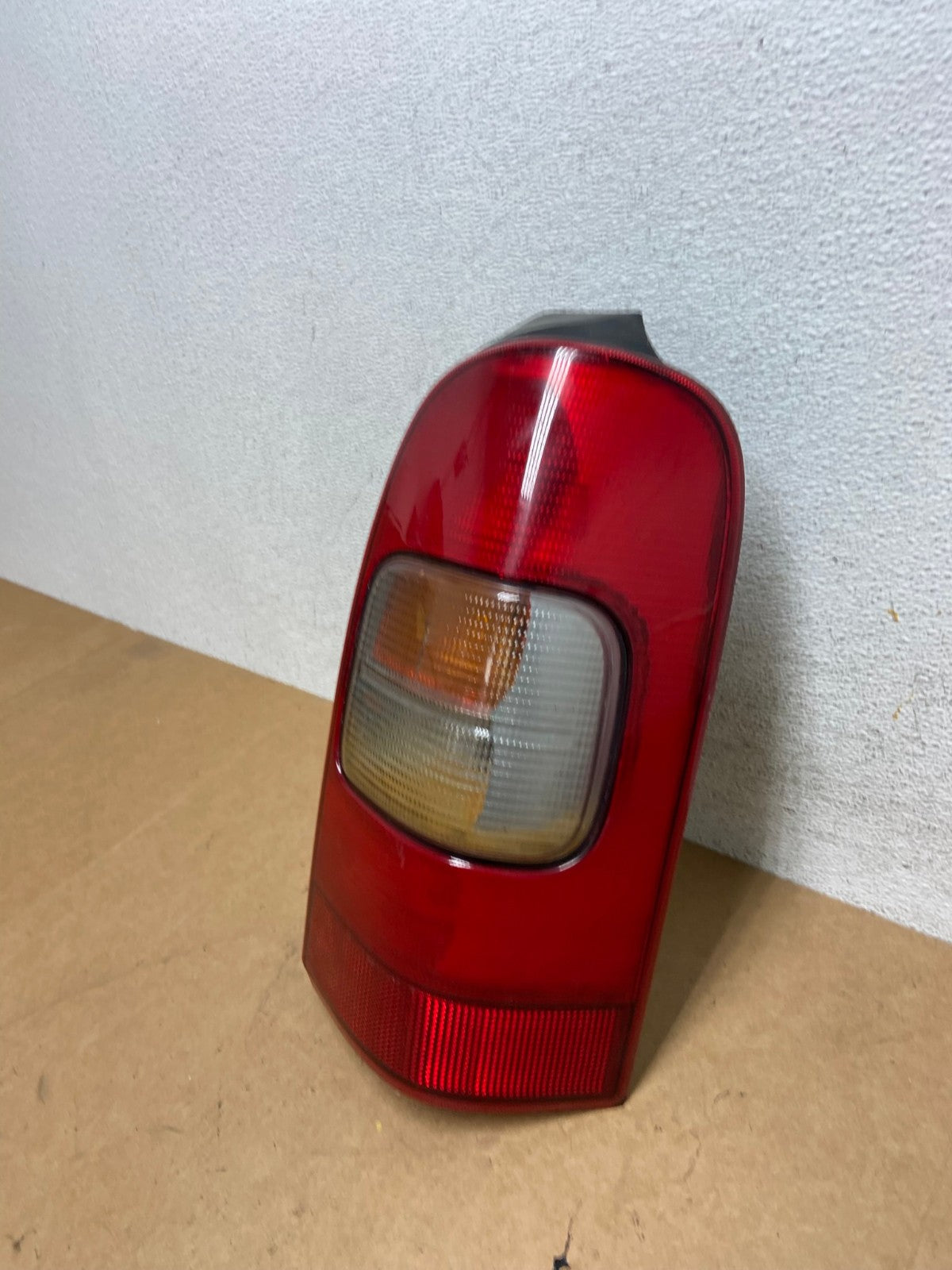 1997 - 2005 Pontiac Montana / Venture Right Passenger Tail Light AE3187 LK1